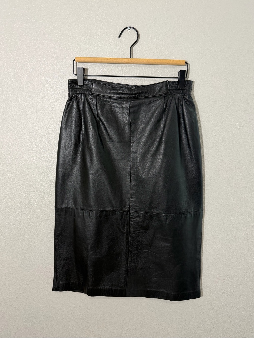 Vintage (Diversity) Black Leather Pencil Skirt - Women